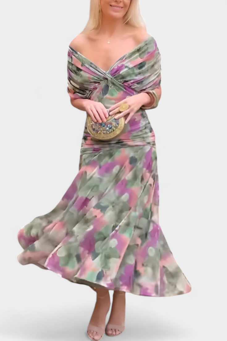 Laluna® | Elegant Dress With V-Neckline