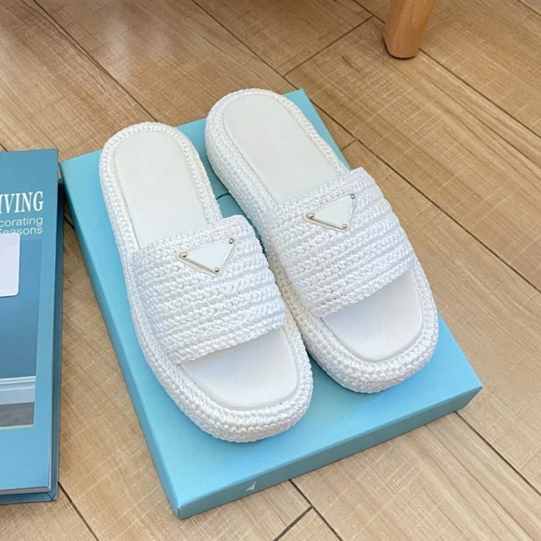 PEGGY SLIDES