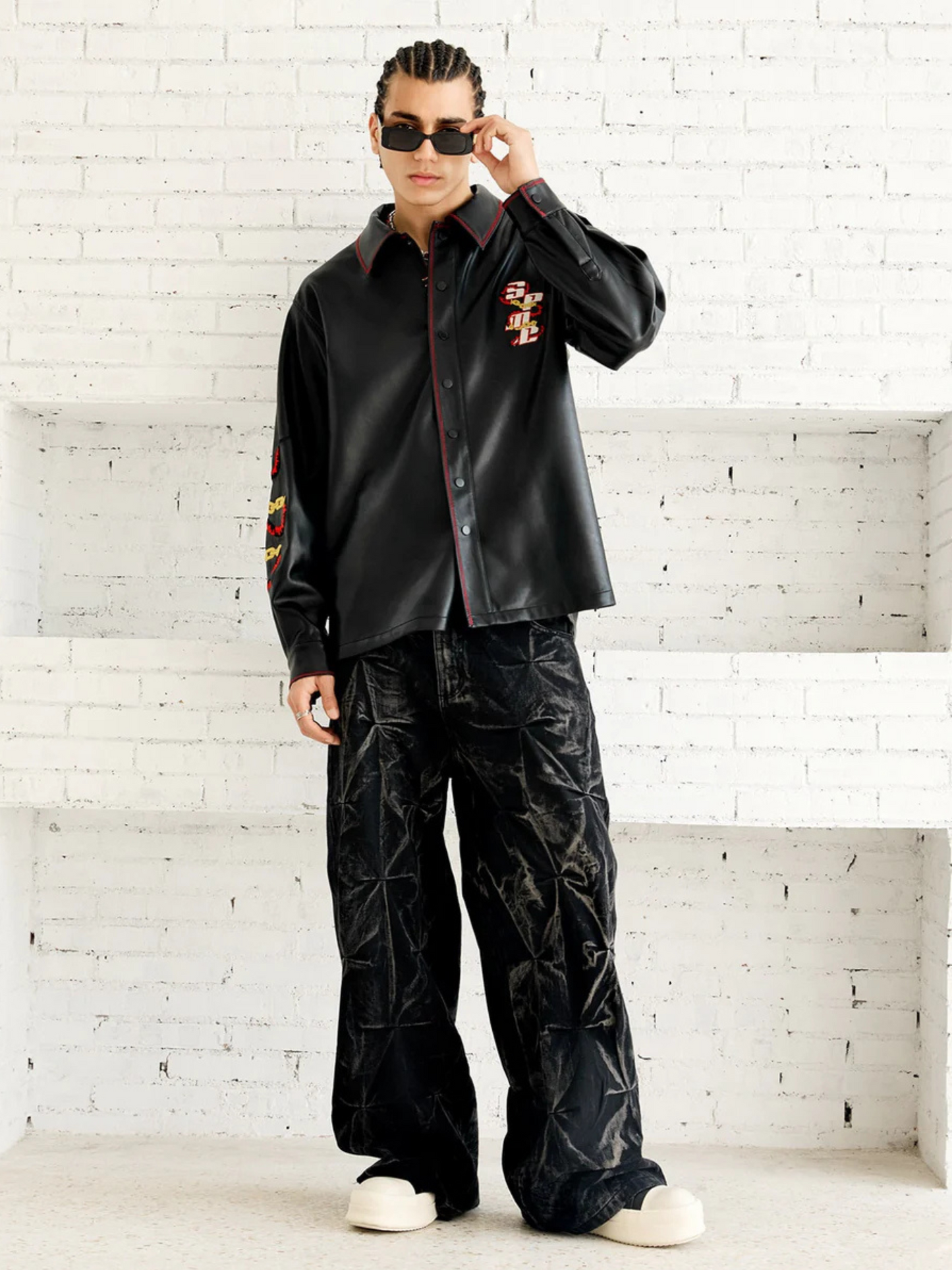 Amalfi® Vintage Pleated Wash Jeans