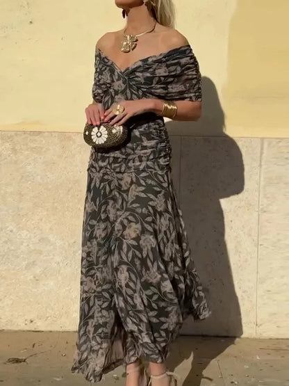 Laluna® | Elegant Dress With V-Neckline