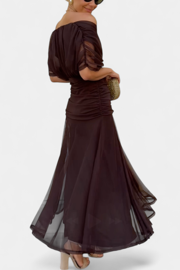 Laluna® | Elegant Dress With V-Neckline
