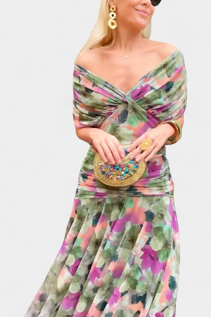 Laluna® | Elegant Dress With V-Neckline