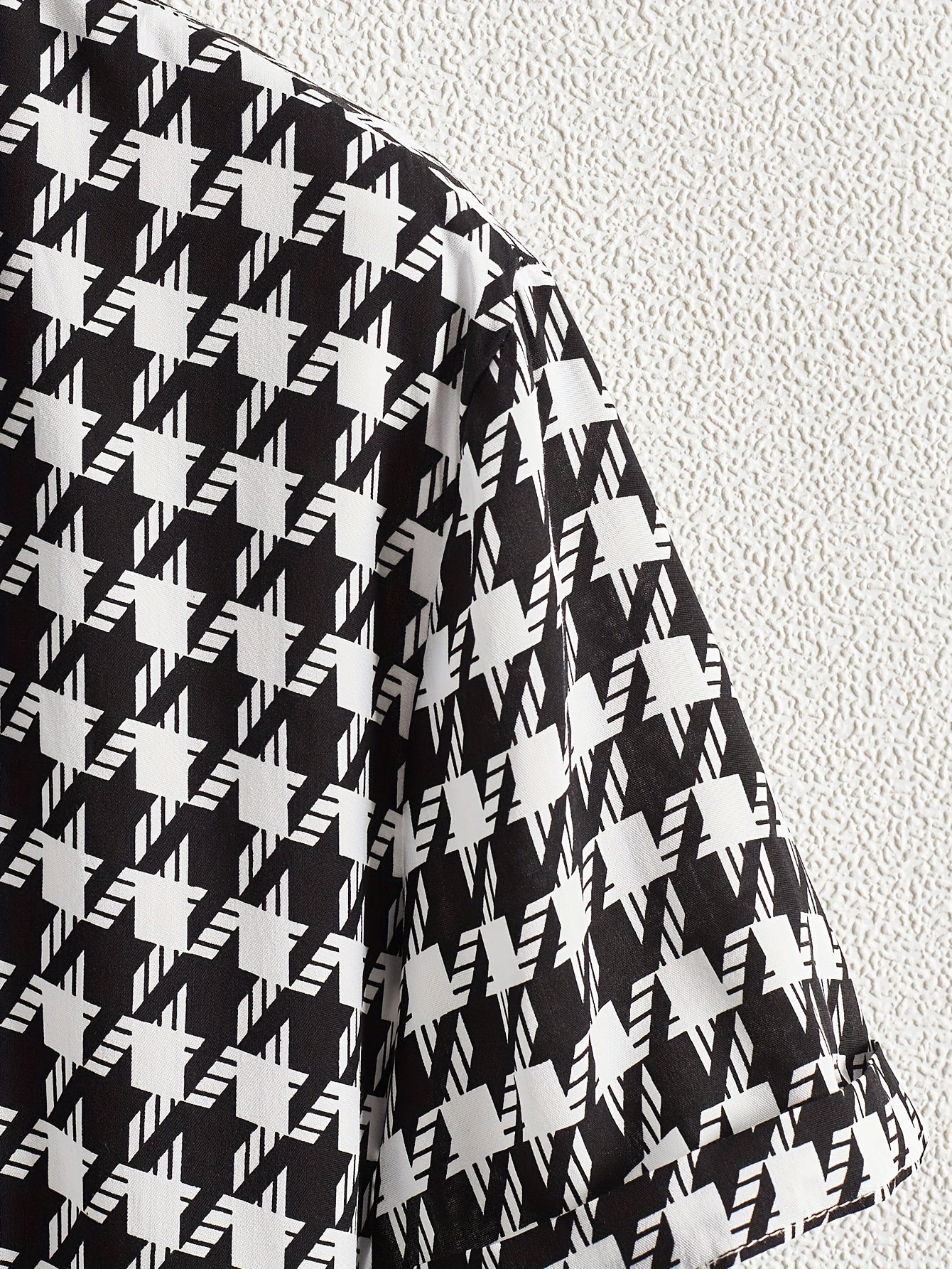 Monte Carlo Houndstooth Button-Up